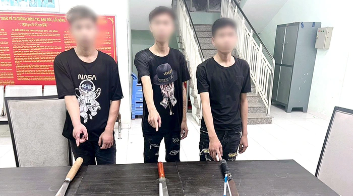 Phản ứng của cơ quan chức năng
